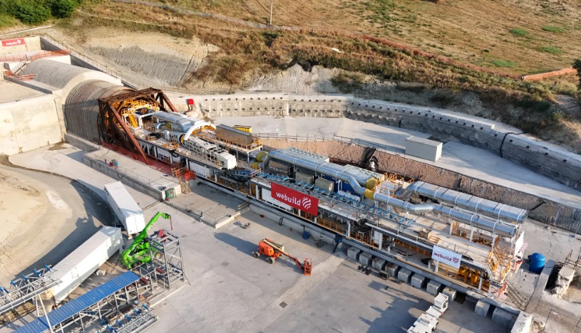 autostrada a1 sibiu pitesti cartita pentru cel mai lung tunel rutier este transportata acum catre romania 68ed071c9c2f6