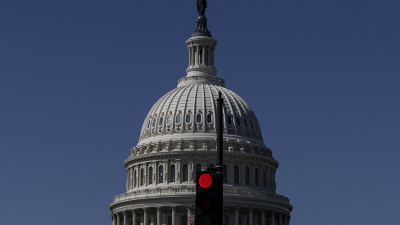 New York și California, în criză financiară: Trump reduce drastic fondurile promise 1 blocajul bugetar loveste new york si california trump taie miliarde din finantarea promisa 68dea07478d25