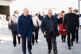 bolojan dupa vizita la unicarm satu mare antreprenorii sunt coloana vertebrala a economiei romanesti 68fe572eb7757