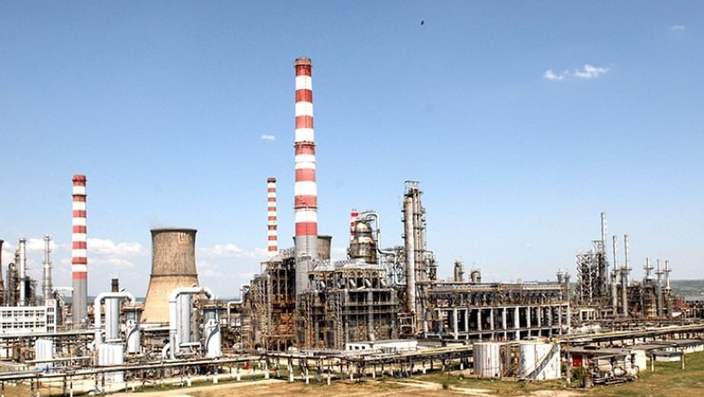 Destinul Lukoil în România: Impactul acțiunilor lui Trump asupra țițeiului rusesc din Europa 1 ce se intampla cu lukoil in romania dupa ce trump face ce n a reusit bruxelles ul sa scoata titeiul rusesc din europa 68fbde626aa2c