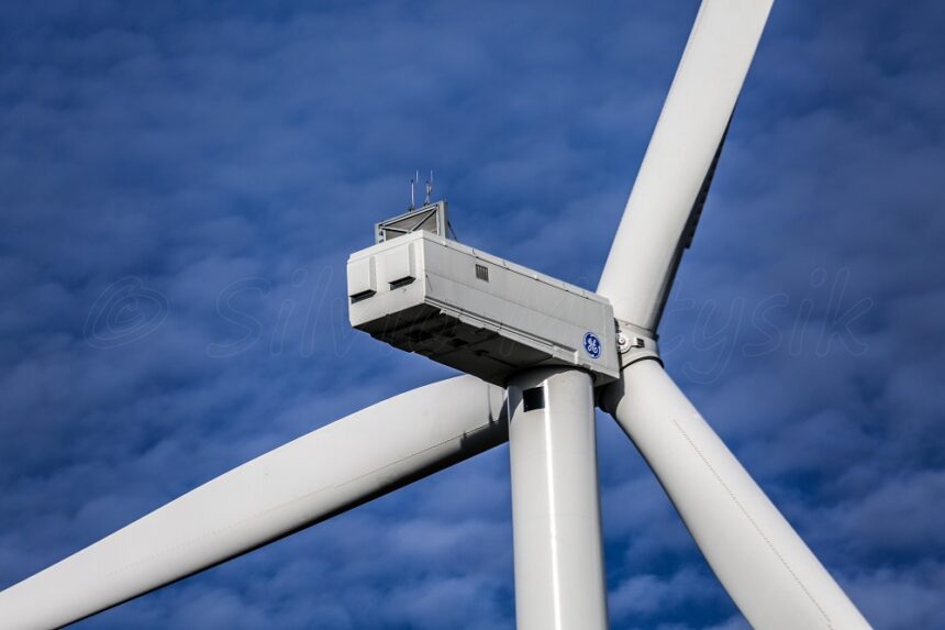 GE Vernova, colosul american, a obținut o comandă impresionantă de 42 de turbine pentru un vast parc eolian din România 1 gigantul american ge vernova a primit comanda de 42 de turbine pentru un parc eolian mare in romania 68f1f40c62ab1