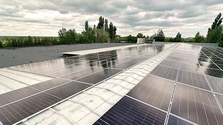 Greenvolt deschide o centrală inovatoare de 512 kWp, cu sistem de stocare de 400 kWh pentru Abund Berry, în Buftea 1 greenvolt inaugureaza o centrala de 512 kwp cu stocare de 400 kwh pentru abund berry in buftea 690069a3d3d76
