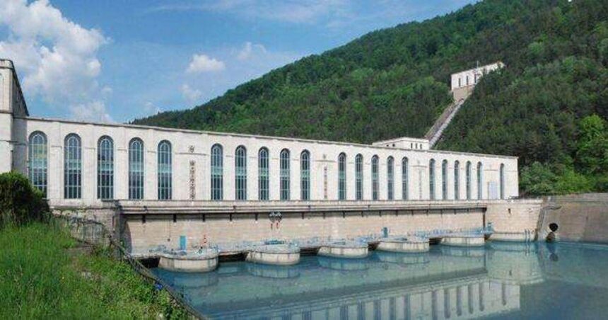 Hidroelectrica alocă peste 1,4 miliarde de euro pentru modernizarea infrastructurii și soluții de stocare a energiei 1 hidroelectrica investeste peste 14 miliarde de euro pentru modernizare si stocare a energiei 6900c8f89d145