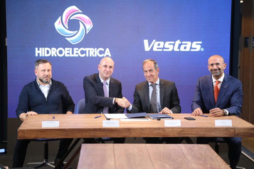 Hidroelectrica colaborează cu Vestas pentru întreținerea turbinelor din parcul eolian Crucea Nord 1 hidroelectrica semneaza cu vestas contractul de mentenanta turbinelor din parcul eolian crucea nord 68e3db399d9a6