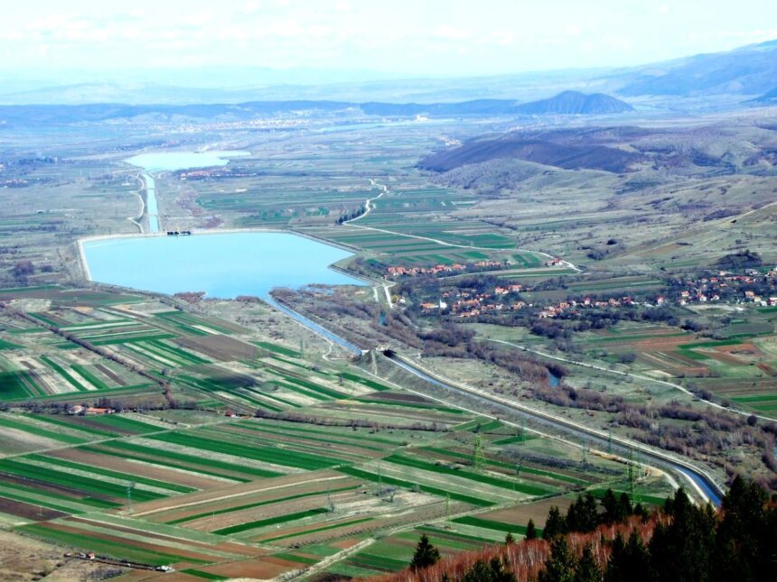 Hidroelectrica va implementa soluții de stocare în fiecare dintre centralele sale de-a lungul cursului apei 1 hidroelectrica va pune instalatii de stocare pe toate centralele pe care compania le are pe firul apei 68e3b108b0a27