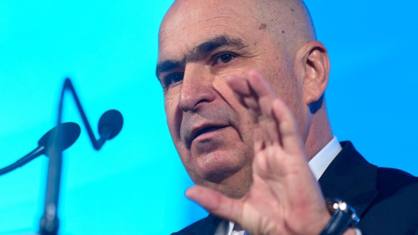 Ilie Bolojan: Preconizări optimiste pentru scăderea facturilor la energie în a doua parte a anului viitor 1 ilie bolojan facturile la energie ar trebui sa scada din a doua jumatate a anului viitor 68de84b980b36