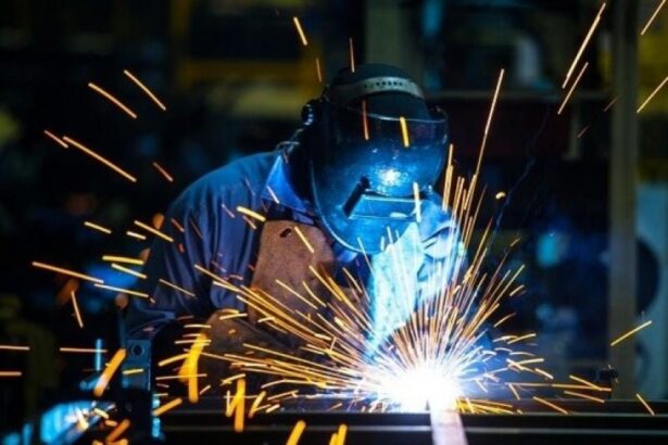 industria romaneasca a inregistrat o marja de profit de peste 10 in 2025 690076e856877