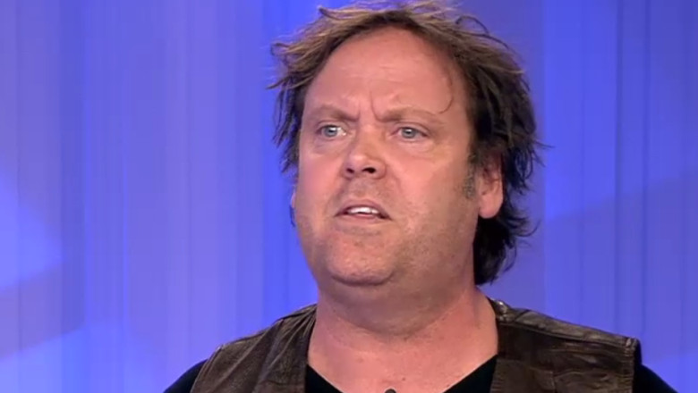 Electrica îl invită pe Charlie Ottley să discute după trei zile de lipsă de curent, în timp ce ministrul Energiei cere măsuri drastice 1 invitatia adresata de electrica lui charlie ottley dupa ce a stat trei zile fara curent iar ministrul energiei a cerut sa cada capete 68ec7a8c38ad0