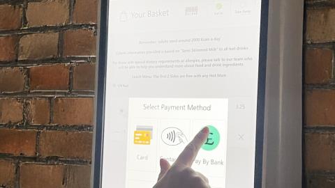Lloyds și Lolly dezvăluie chioșcuri de autoservire pentru plăți bancare 1 lloyds and lolly unveil pay by bank self service kiosks 68f56e42af91b