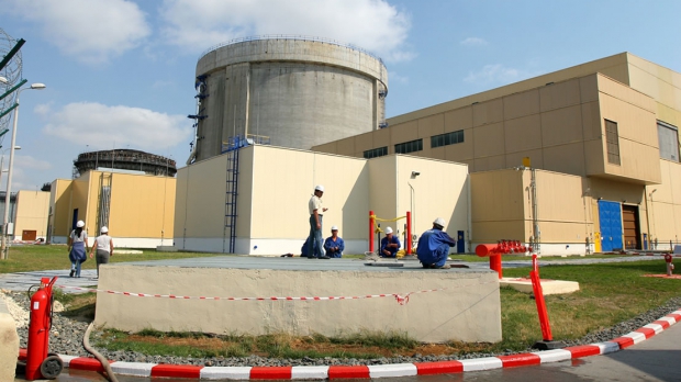 Centrala Nucleară Cernavodă își deschide porțile pentru vânzarea energiei în următoarele două decenii. Descoperă prețurile și condițiile ofertei 1 premiera centrala nucleara cernavoda scoate la vanzare energie cu livrare in urmatorii de 20 de ani care sunt pretul si conditiile document 68f8e95b0f2a7