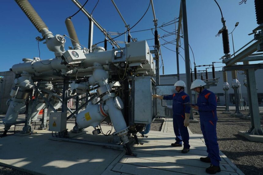 Rețele Electrice România alocă 70 de milioane de lei pentru îmbunătățirea capacității de transport a liniilor de înaltă tensiune din Capitală 1 retele electrice romania investeste 70 milioane de lei in cresterea capacitatii de transport a liniilor de inalta tensiune din bucuresti 68e8b2880dbb0