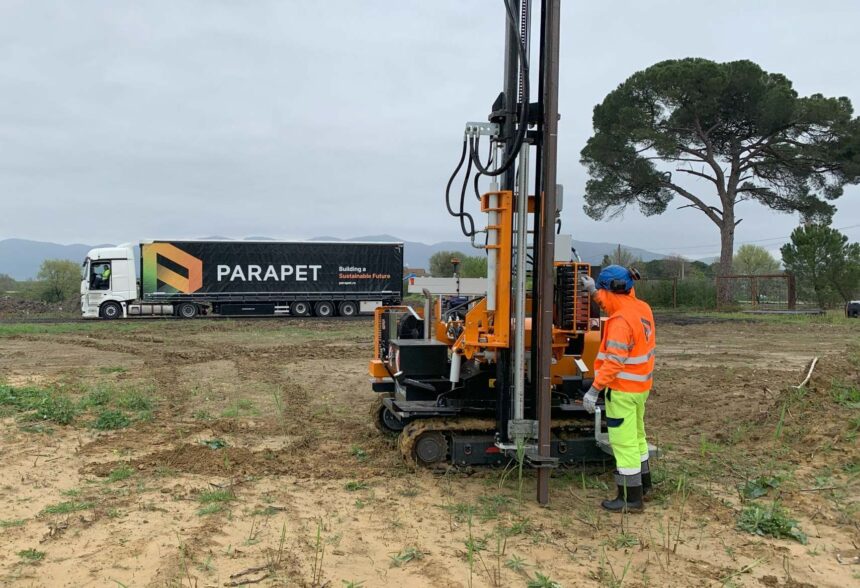 Parapet finalizează un nou parc fotovoltaic de 40 MW în Germania, având alte două proiecte pe cale să fie lansate 1 romanii de la parapet au construit inca un parc fotovoltaic de 40 mw in germania urmeaza alte doua 68e4e5e2cbb19