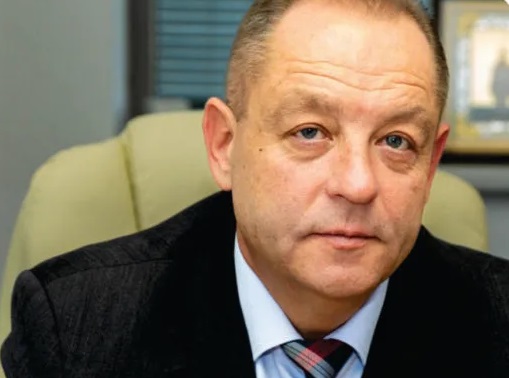 Salrom anunță finalizarea parcului solar din Pârteștii de Jos, Suceava, în timp ce conducerea SNS își menține criticile la adresa ministrului Miriuță 1 salrom se lauda ca a finalizat construirea parcului fotovoltaic de partestii de jos judetul suceava conducrea sns nu uita cu acest prilej sa isi continue rafuiala cu ministrul miruta 68ee5d4c78892