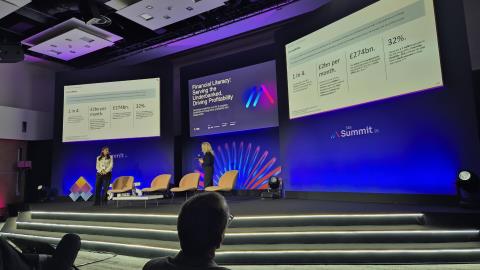 Discuții despre transformarea băncilor: reglementarea și incluziunea financiară, esențiale pentru viitor 1 sbs talks changing face of banking warns regulation and financial inclusion not optional 68f0b4f9e4271