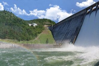 uitati va mai atent la hidrocentrale cine spune asta 68f33316ca399