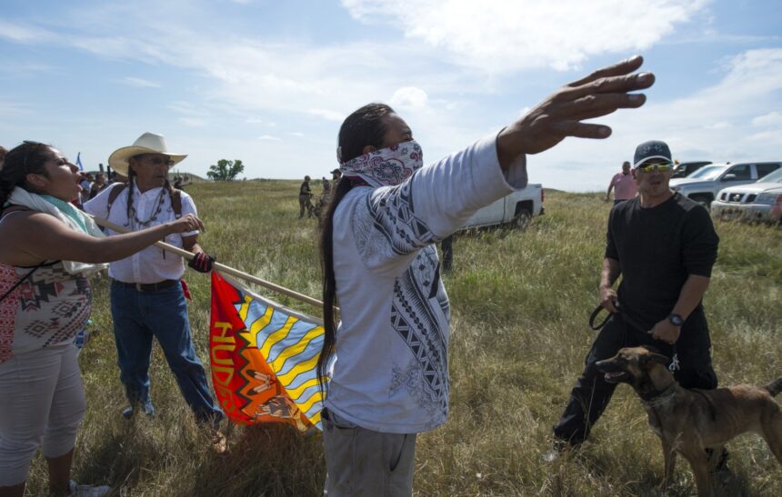 Un judecător american a diminuat despăgubirile de 345 de milioane de dolari impuse Greenpeace pentru blocarea construcției unui oleoduct în Dakota 1 un judecator din sua a redus la 345 de milioane de dolari despagubirile la care fusese condamnata greenpeace pentru ca s a opus constructiei unui oleoduct in statul american dakota 690383e079549