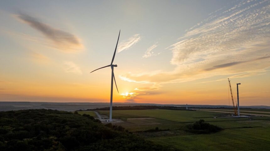 Progresul impresionant al parcului eolian Deleni, cel mai amplu proiect de acest tip din regiunea Moldovei 1 video cum merg lucrarile la parcul eolian deleni cel mai mare in constructie acum in zona moldovei 68f4c8499a2ad