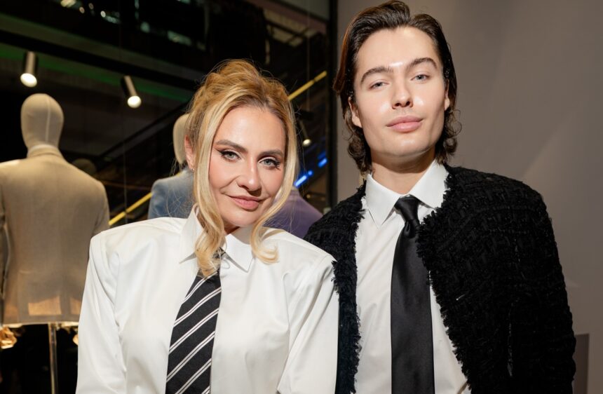 Adina Buzatu își dezvăluie noua identitate a brandului printr-o uimitoare transformare strategică 1 adina buzatu si a lansat oficial noua identitate a brandului intr o repozitionare strategica 6929bc8fc9a89