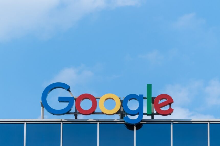 Alphabet, titanul din spatele Google, se îndreaptă spre valoarea impresionantă de 4 trilioane de dolari 1 alphabet compania mama a google se apropie de pragul unei capitalizari de 4 trilioane de dolari 692559aaaa11d