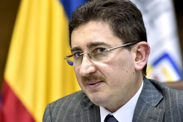 bogdan chiritoiu presedintele consiliului concurentei despre preluarea lukoil si situatia carrefour nu am primit nimic oficial 6906680b9f7bb