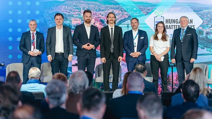 De la sprijin financiar la dezvoltare: o nouă eră pentru piața europeană a automobilelor electrice 1 de la subventii la maturizare o noua etapa pentru piata europeana de vehicule electrice 690cc5c49679d