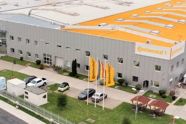 gigantul german continental analizeaza eliminarea altor 1 500 de locuri de munca la divizia contitech 69249848f3296