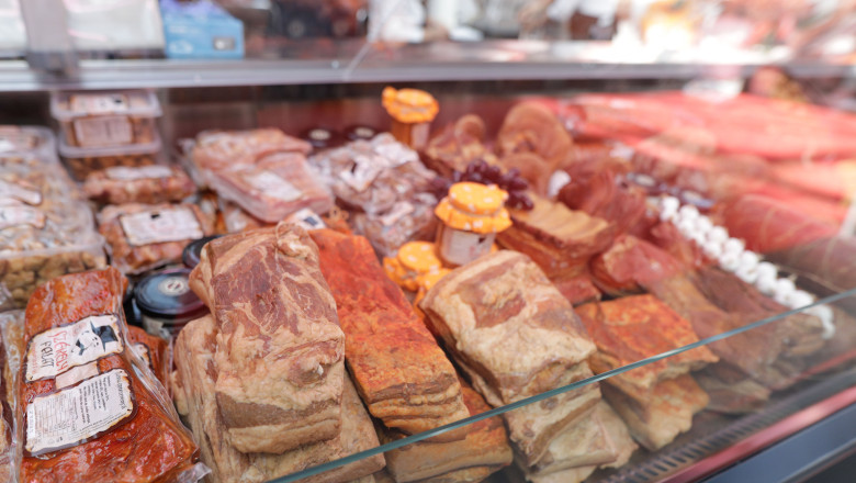 Guvernul a lansat o nouă strategie pentru produsele agroalimentare românești: impactul asupra fermierilor și consumatorilor 1 guvernul a adoptat strategia pentru produsele agroalimentare romanesti ce se schimba pentru producatori si consumatori 6928b870b5400