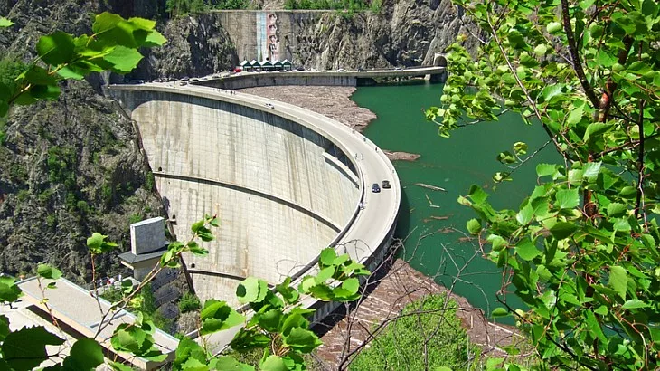 hidroelectrica depaseste pragul de 1 milion de clienti cota de piata urca la aproape 18 690b1fdeb1499