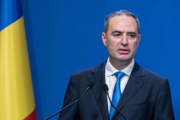 ministrul finantelor alexandru nazare in vizita in grecia pentru un summit dedicat coridorului vertical de energie care va transporta gnl american inclusiv prin romania spre ucraina 690b7f959c1db