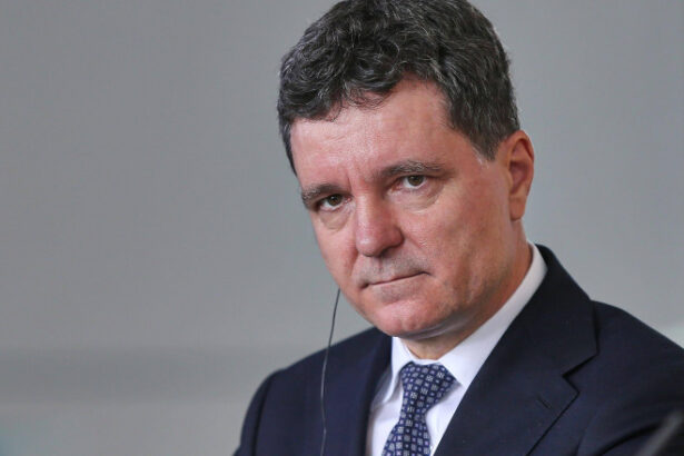 nicusor dan de la o reconfigurare fiscala se ajunge la efecte economice e dureros la nivel personal dar era necesara 690dc91bd0a75