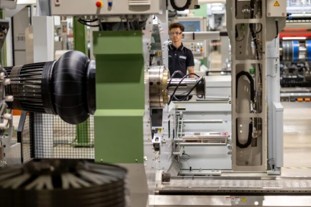 o fabrica din romania deschisa de curand stabileste o premiera mondiala 691c6b9b64e98