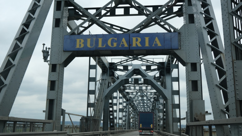 Închiderea podului Giurgiu - Ruse: Opriți-vă la 09:00 pentru 12 ore! Rute alternative disponibile 1 podul peste dunare de la giurgiu ruse se inchide azi la ora 0900 pentru 12 ore rute alternative 6909d24445fe3