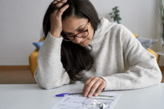 romanii platesc printre cele mai mari facturi la curent din lume de ce este energia atat de scumpa in romania 6911da5a199b1