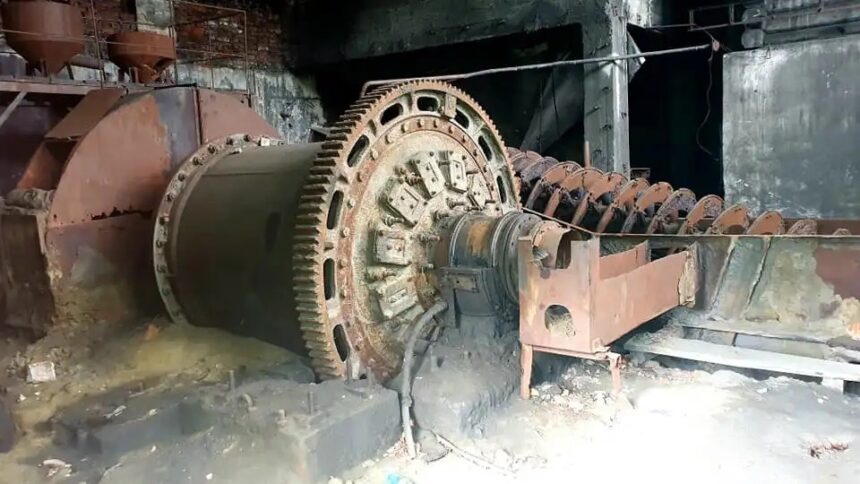 Salrom solicită fonduri europene pentru valorificarea grafitului de la Baia de Fier, Gorj. Compania intenționează să creeze 300 de locuri de muncă. România beneficiază de una dintre cele mai pure resurse de grafit din Europa 1 salrom cere bani de la ue pentru procesarea grafitului de la baia de fier gorj compania ar urma sa angajeze 300 de persoane romania detine una dintre cele mai pure resurse de grafit din 6911957fe6fb1