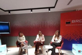 strategia brd experienta digitala completa prin multicurrency si banking online 690cbdea97feb