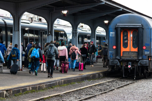 studentii vor beneficia si in 2026 de tarif redus la tren ce se schimba odata cu buletinul electronic 692965dc84ea6