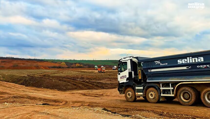 Autostrada Transilvania: Încep lucrările pentru instalarea grinzilor pe segmentul Chiribiș – Biharia, cu un avans de 25% realizat 1 video autostrada transilvania se pregateste montarea grinzilor pe lotul chiribis biharia realizat 25 6921c7d8213e7