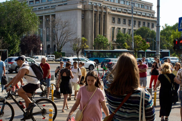 video buget de criza in 2026 cheltuieli taiate dupa scumpiri la ce renunta romanii si cum vor evolua preturile 691afccca4890