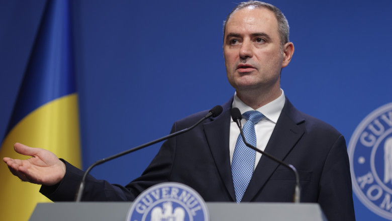 Ministrul Finanțelor anunță o reducere a deficitului bugetar în 2024: „TVA a contribuit cu 2,4 miliarde de lei în plus la buget” 1 video ministrul finantelor deficitul bugetar a scazut fata de 2024 tva a adus in plus 24 miliarde de lei la buget 6928352d9f052