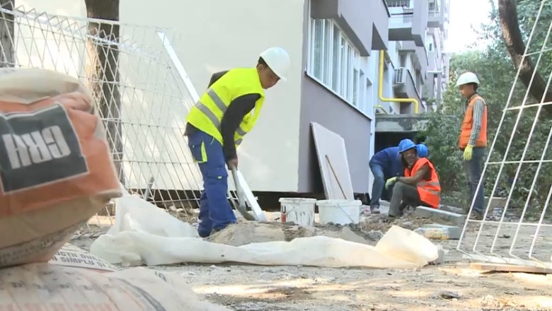 România deschide porțile: 90.000 de muncitori străini vor contribui la economia națională în anul viitor 1 90 000 de noi lucratori straini vor fi admisi anul viitor pe piata fortei de munca din romania domeniile in care vor activa acestia 69542a7504492