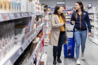 action lantul olandez de magazine ieftine cu 1 500 de produse sub 5 lei va deschide magazine in alte patru orase si face angajari salariile oferite 6933df19697bd