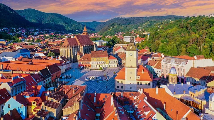 BERD sprijină revitalizarea clădirilor publice din Brașov cu un împrumut de 30 de milioane de euro 1 berd acorda un imprumut de 30 mil euro pentru renovarea cladirilor publice din brasov 692fdaf1da75e