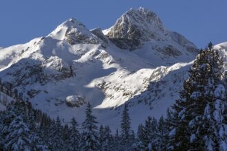 bulgaria are o statiune de schi care functioneaza in intregime cu energie verde 694e8ae244851