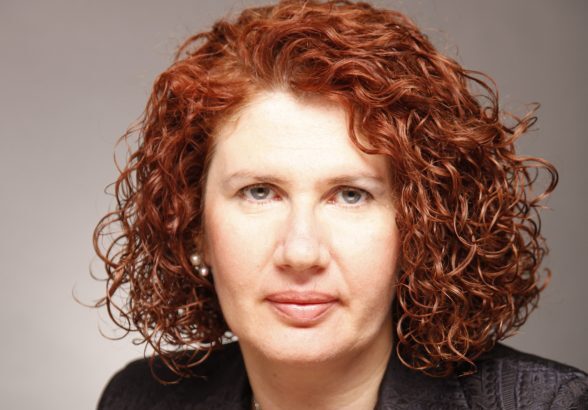 consiliul investitorilor straini fic a numit o pe ruxandra bandila in functia de director executiv functie pe care a mai detinuto in trecut 6936fe5c59bcf