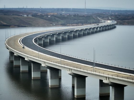 Proiectul Autostrăzii Transilvania: Progres semnificativ pe tronsonul Suplacu de Barcău – Chiribiș, depășind 60% din realizare 1 foto autostrada transilvania lotul suplacu de barcau chiribis a ajuns la un stadiu de peste 60 693c0099b5995