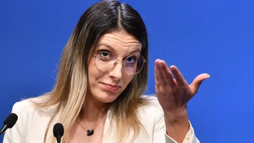 Ministrul Mediului, Diana Buzoianu: Teodor Țigan, directorul Direcției Silvice Arad, trebuie să returneze bonusul de pensionare; hotărârea nu este finală 1 ministrul mediului diana buzoianu directorul directiei silvice arad teodor tigan e obligat sa restituie bonusul de pensionare decizia nu este definitiva 693c3b050f40c