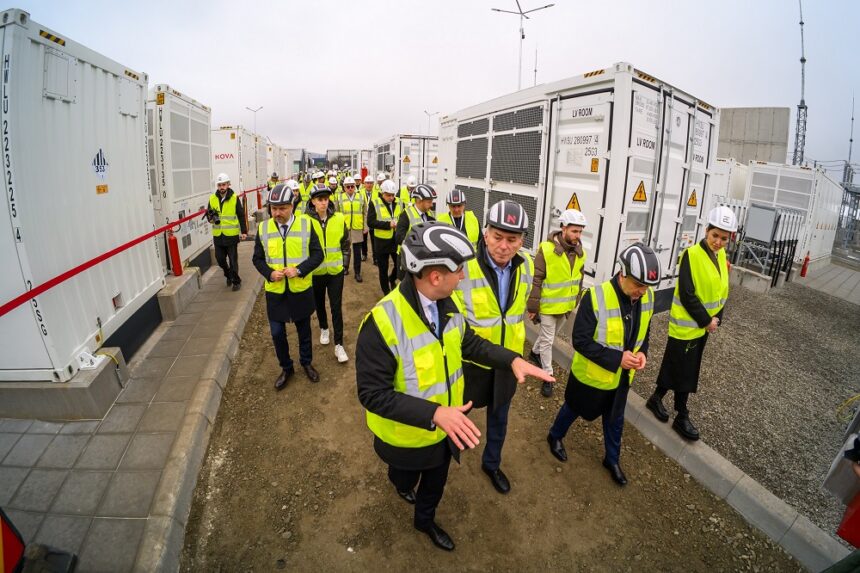 nova power gas a inaugurat oficial cea mai mare baterie din romania de 200 mw si a inceput lucrarile la o centrala pe gaze in ciclu combinat de 160 mw 693c47ce28c2e