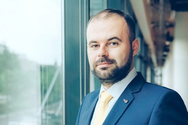 o sansa pentru romania banii din pnrr pot impulsiona investitiile si atenua efectele de franare a economiei generate de politica fiscala oficial bnr 69382bdf173fa