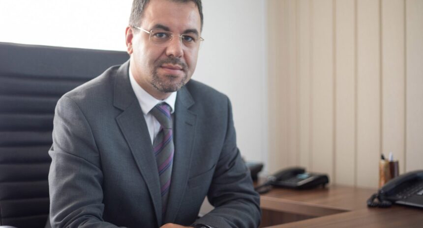 Declarațiile oficialului BNR: Ratele la credite vor crește, avertizează Leonardo Badea, prim-viceguvernator, dacă deficitul nu se reduce considerabil 1 oficial bnr vorbeste despre rate mai mari la credite leonardo badea prim viceguvernator in cele din urma vor creste ratele daca deficitul nu scade semnificativ 6951468d65bcf