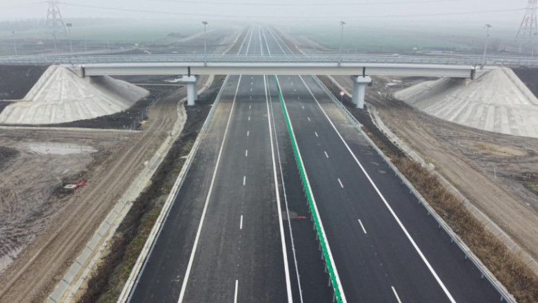 În 2026, se vor deschide peste 200 de kilometri de autostrăzi și drumuri expres, promițând un an de excepție, afirmă Irinel Scrioșteanu 1 peste 200 de kilometri de autostrada si drum expres vor fi dati in trafic in 2026 irinel scriosteanu va fi un an record 6954e507aa473